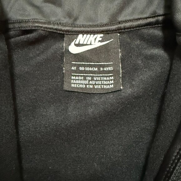 Nike Boy/Girl Jacket - Black - 4T - Perfect Jacket for Cold Weather Layering! - Picture 3 of 5